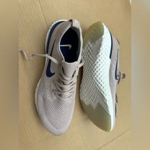 Nike Epic react Mens Size 10.5